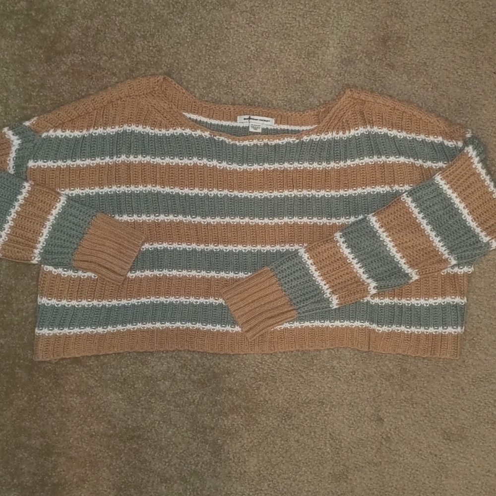American Eagle XS super cropped sweater